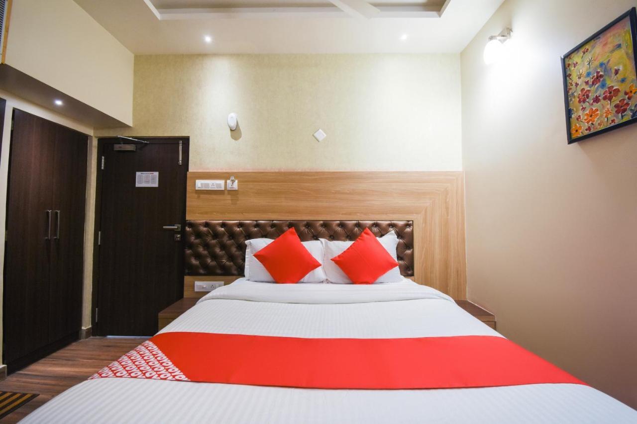 OYO 64260 Hotel Rajnandini Hābra Exterior foto